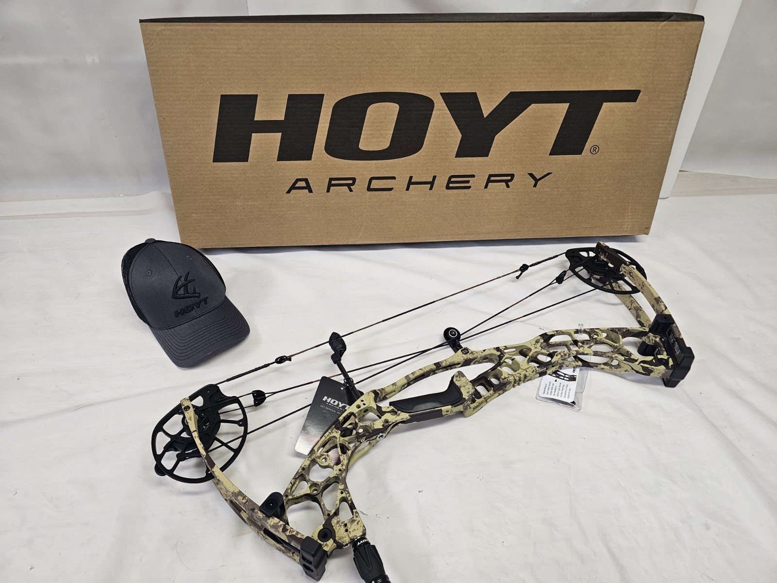 Hoyt AX-2 29 60 - 70lbs/25" - 30"/First Lite Cerca