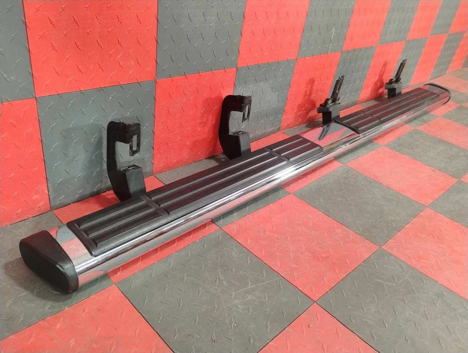 07-13 Silverado Sierra OEM Right Passenger Running Board Chrome Nerf Bar - Image 3 of 4