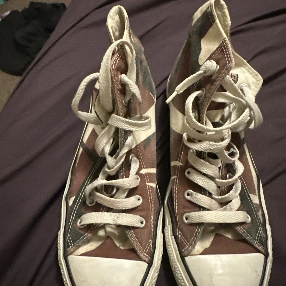 Zapatillas altas EVH Van Halen 5150 rojas/blancas/negras a rayas talla 8,5 para hombre usadas Foto 2 de 4