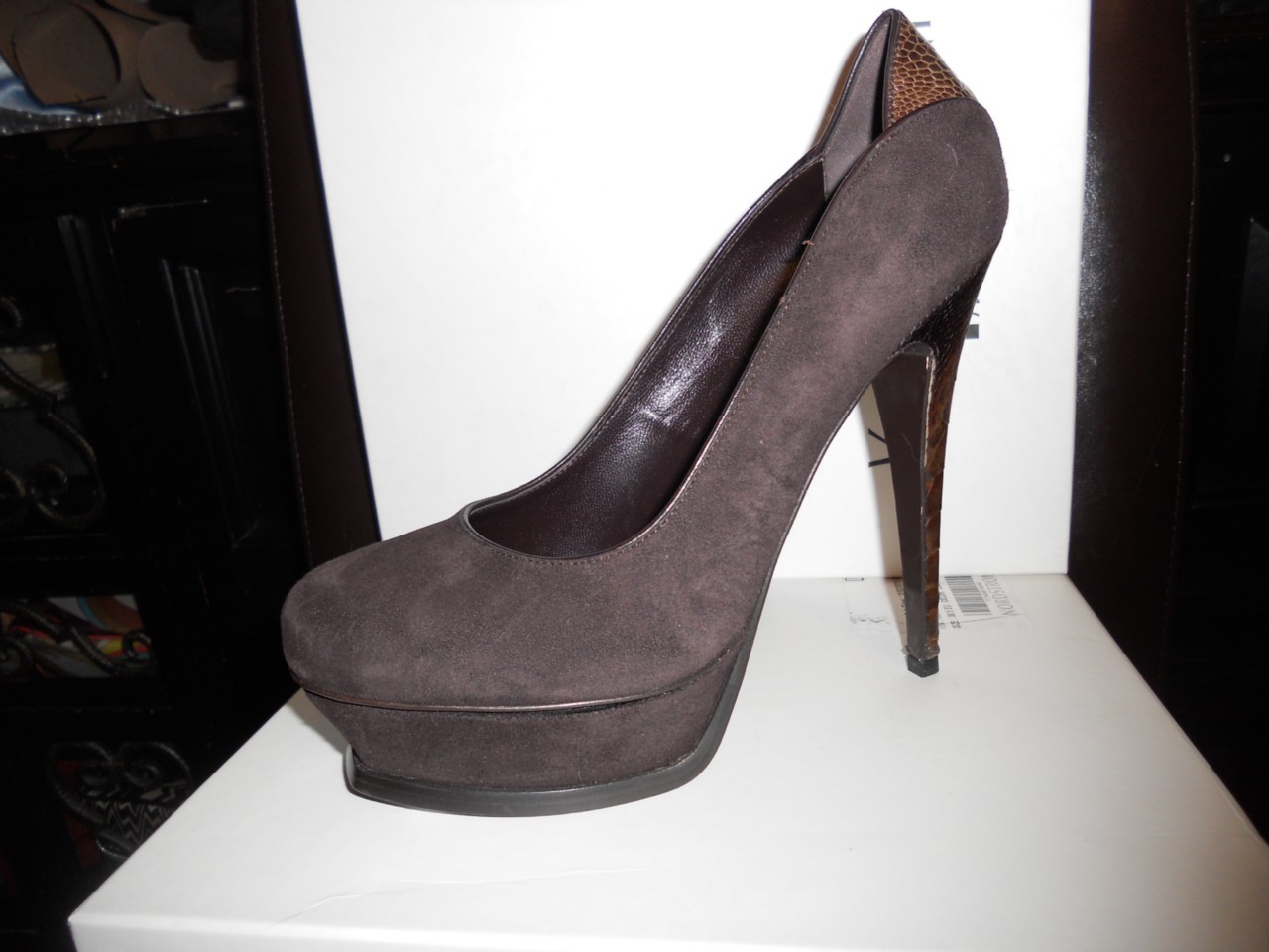YSL Yves Saint Laurent Tribute 105 Brown Suede Ostrich Heel Pumps Shoes $1 095