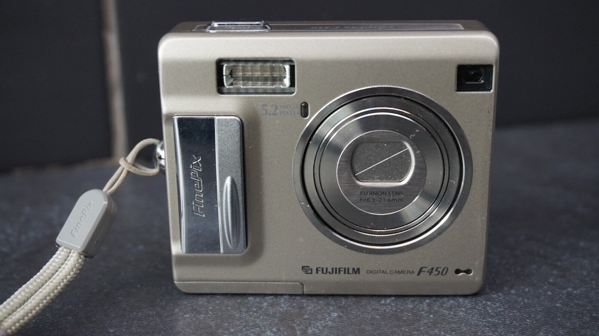 Fujifilm FinePix F450 5.2メガピクセル FUJIFILM FinePix F450 デジタルカメラ 5.2メガピクセル