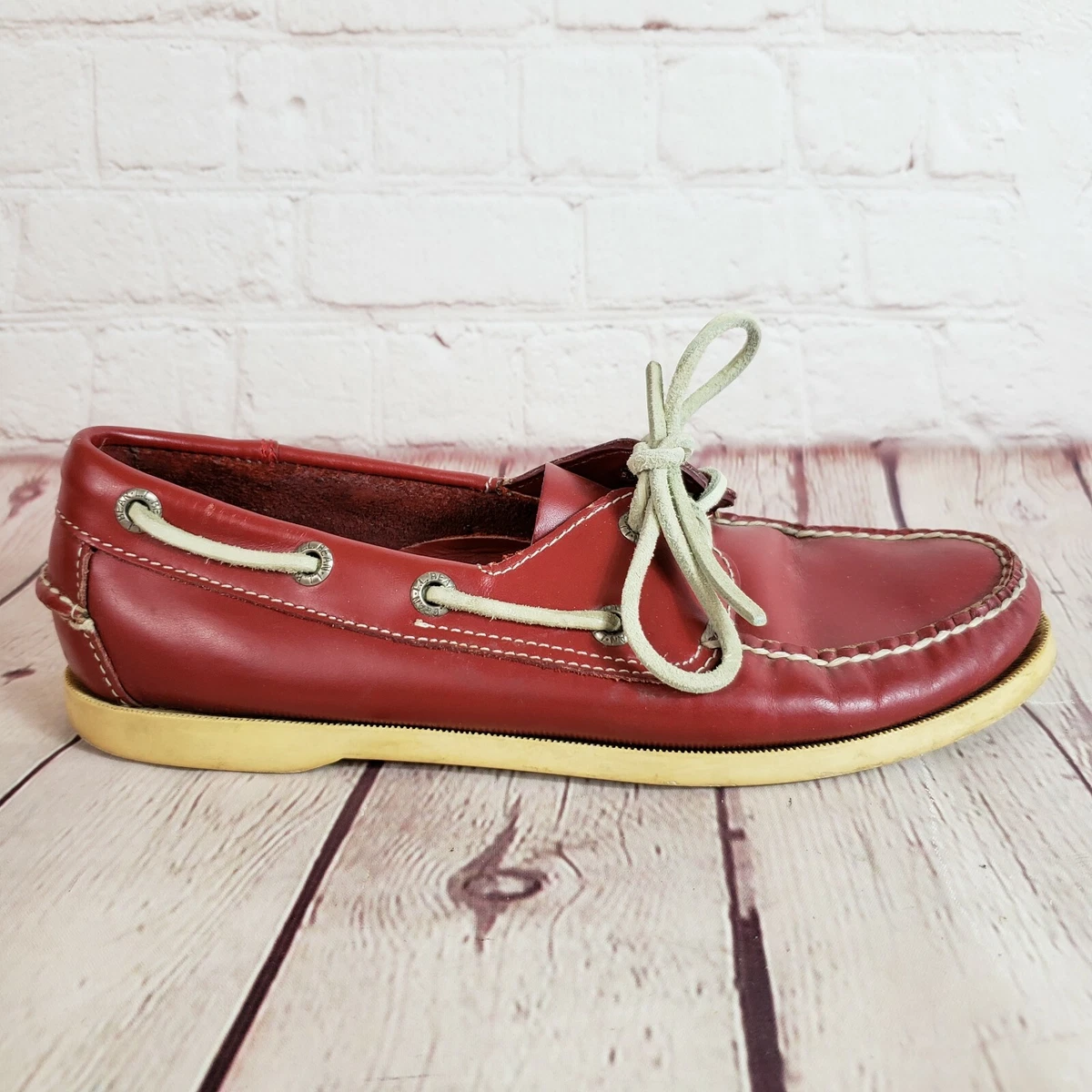 Women's dock deals shoes