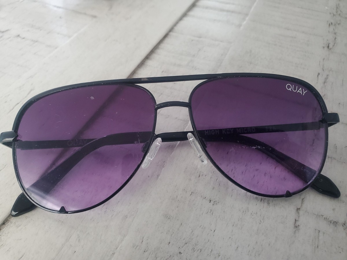 Quay Sunglasses - High Key - Black / Black Purple Fade Parts 