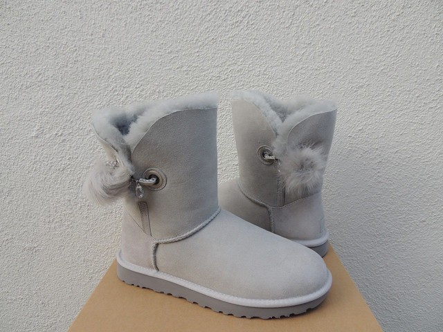 ugg gris swarovski