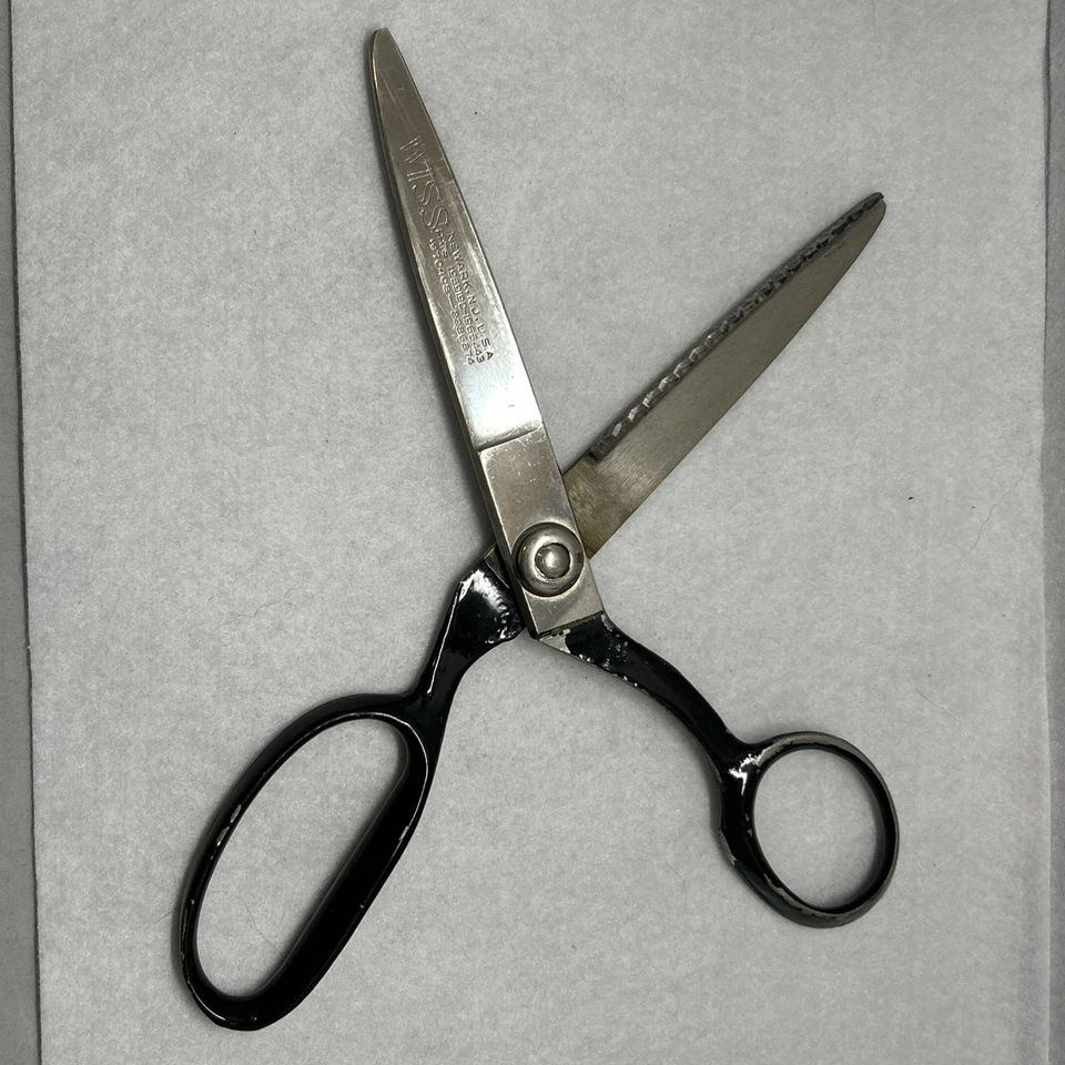 Vintage Wiss Professional 9" Pinking Shears CB-9 Made in Newark New Jersey USA - Image 3 of 4