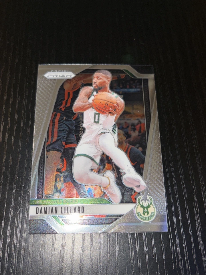 2024-25 Panini Prizm Damian Lillard #90 variación de imagen SSP Bucks Foto 2 de 4