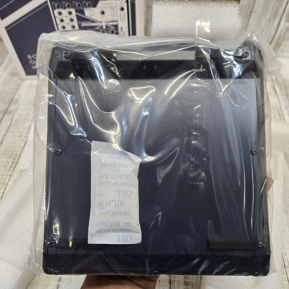 Soundcraft Notepad-8FX 8-Channel Podcast Mixer Podcasting Interface, USB+Effects - Image 4 of 4