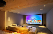 LS Series High End Projector Screen - 200 Inc...