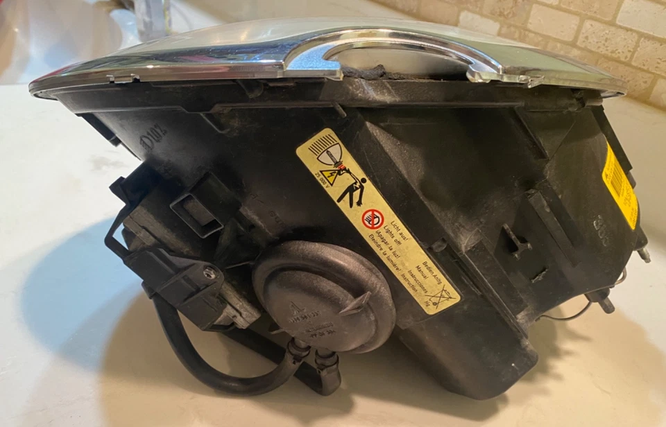 2005 2006 2007 2008 MINI COOPER S PASSENGER RIGHT HID XENON HEADLIGHT ASSEMBLY - Image 4 of 4