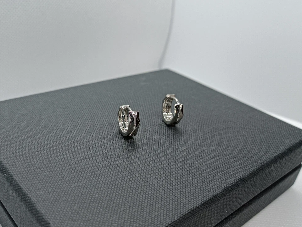 ORECCHINI UOMO DONNA UNISEX ROMBO GEOMETRICI RAME COLORE ARGENTO - Immagine 3 di 4