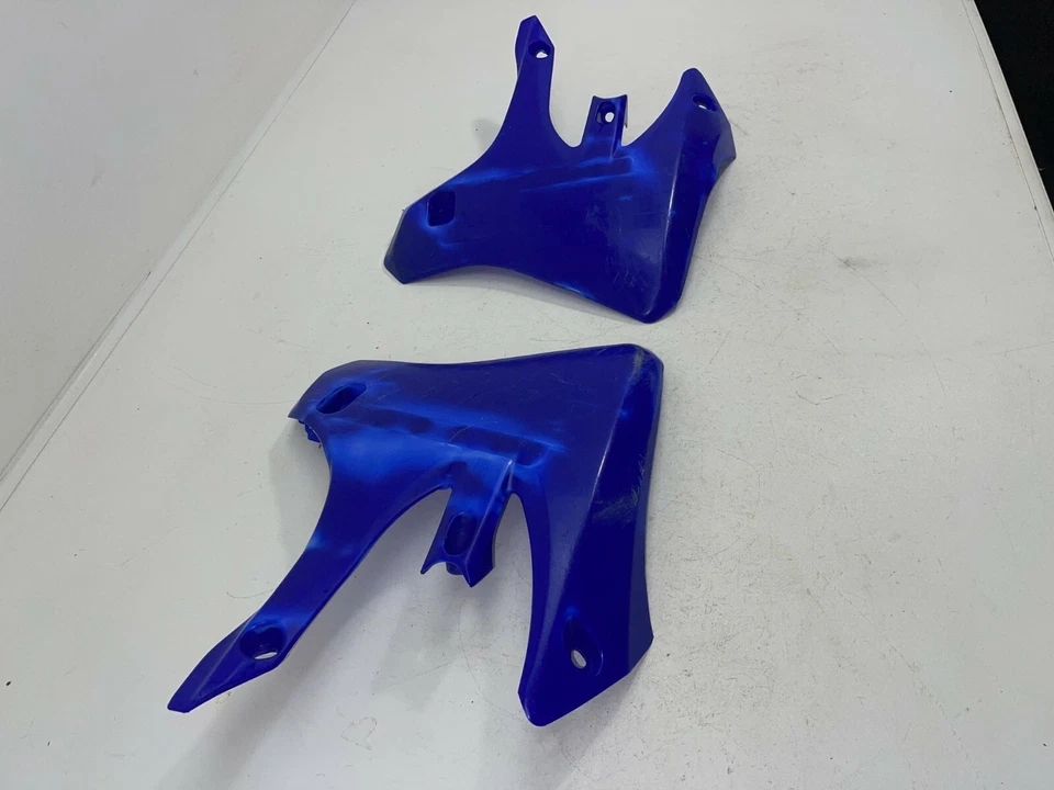 Cubiertas de radiadores Yamaha YZ250F 2004 03-06. Foto 4 de 4