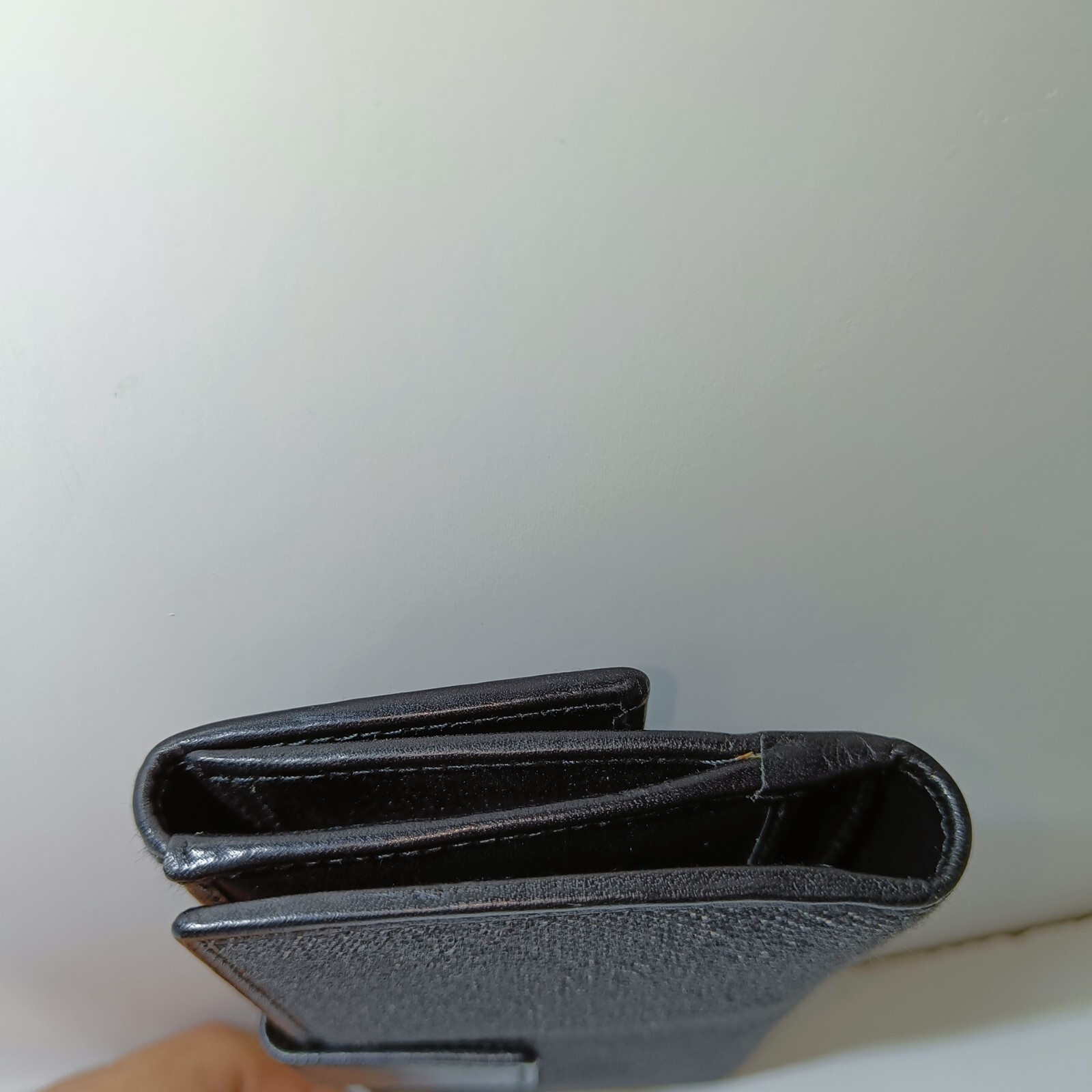 Foto 11 di 17