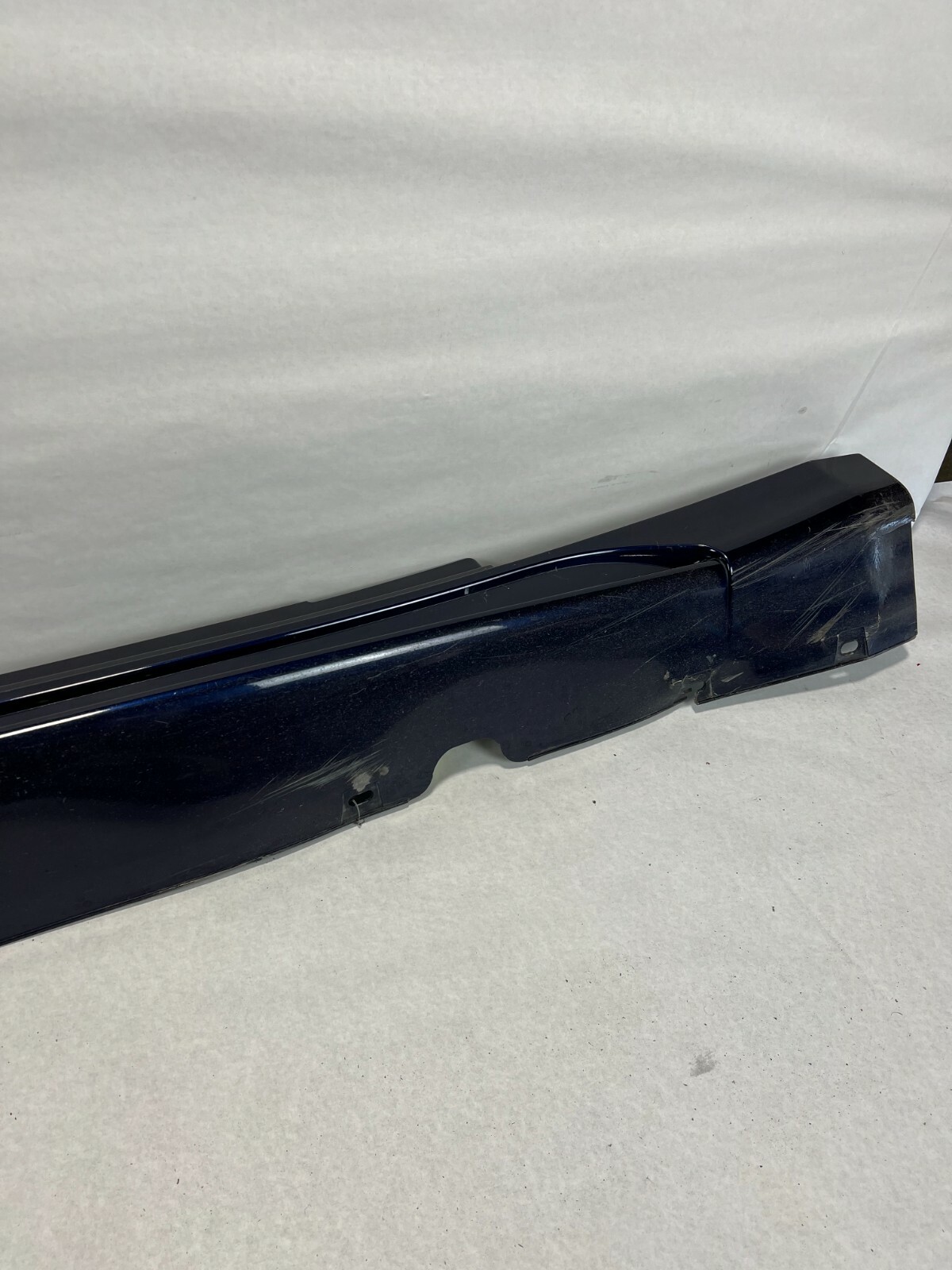 OEM 2008 - 2019 Maserati GranTruismo Right Side Sill Rocker Molding 980145389
