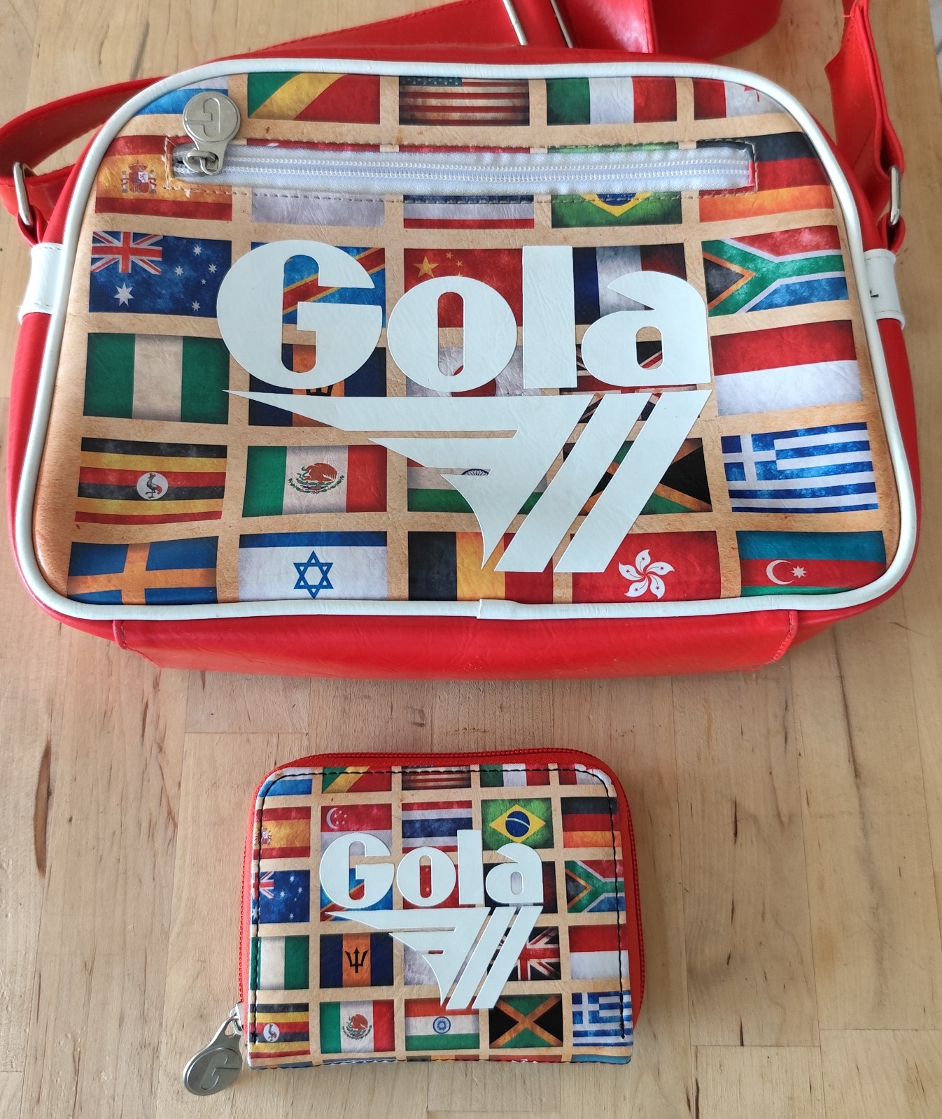 Set Gola Borsa Tracolla + Portafoglio Rosso Bandiere Mondo