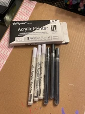 Fabric Markers Permanent Pens Paint Clothing Textile Dye T-Shirt Shoes DIY Set