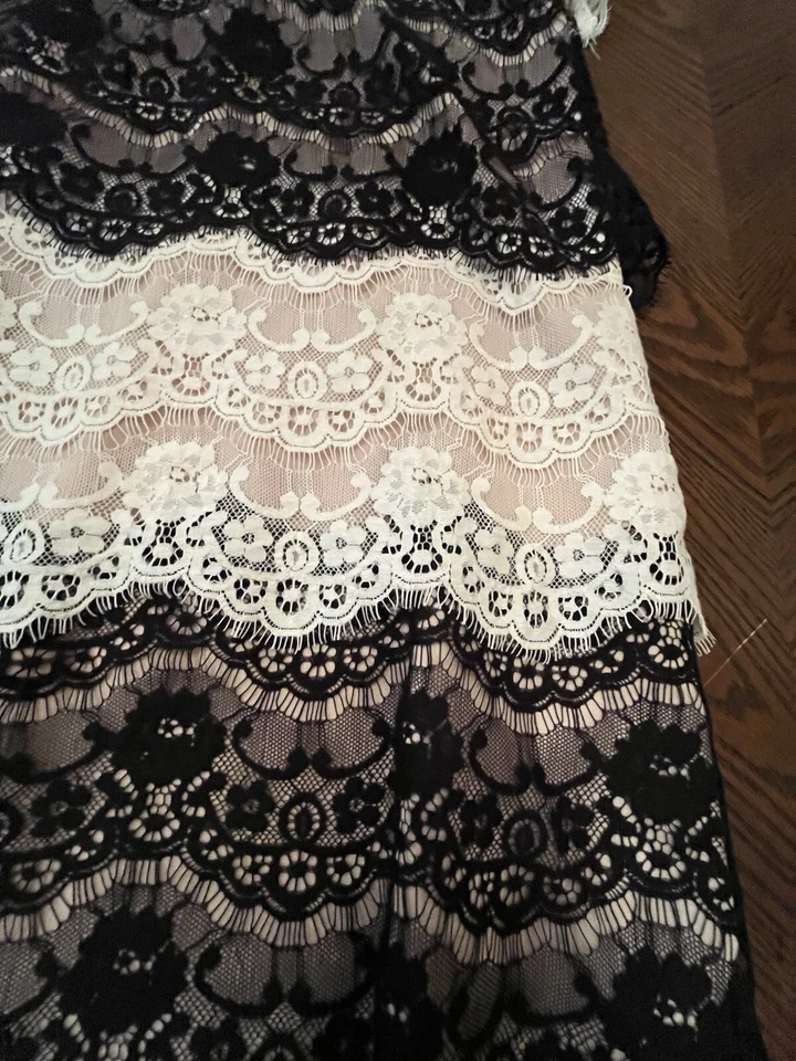 Aleta de encaje blanca negra Jessica Simpson talla 14 Foto 3 de 4