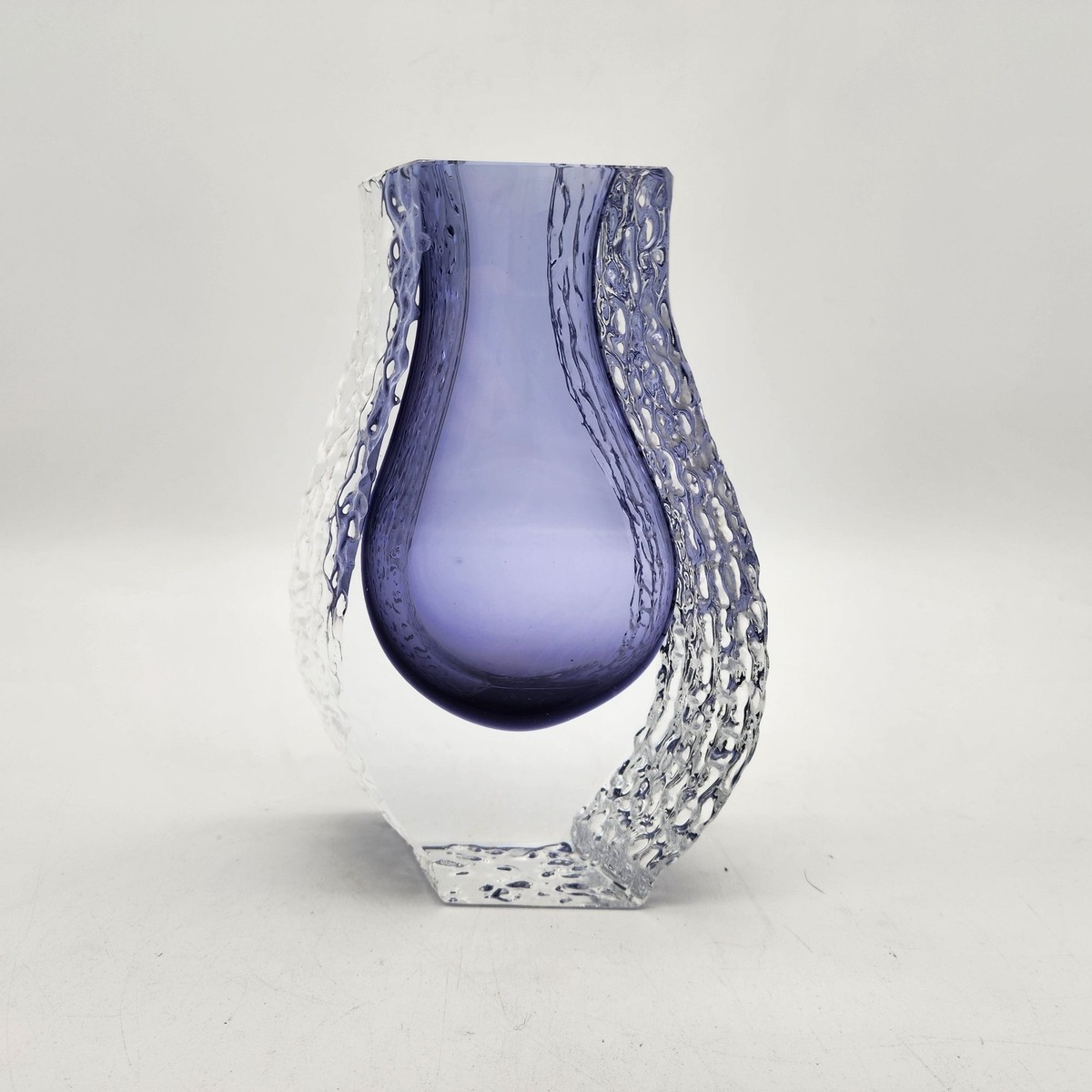 Vintage Italy Mandruzzato NURANO art glass flower vase