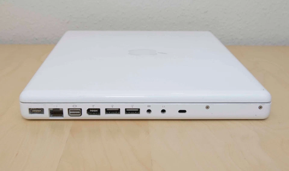 Apple MacBook 13" - 2.13GHz Intel C2D| 2GB Ram| 160GB HD| El Capitan| Mid-2009 - Image 4 of 4