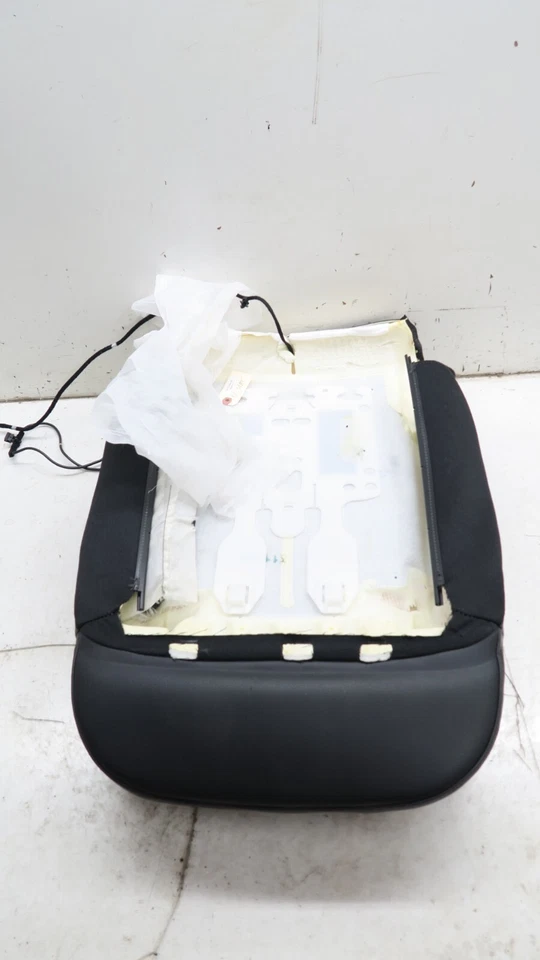 2010-2015 Audi Q7 OEM Right Front Passenger Side Upper Seat Cushion - Image 4 of 4