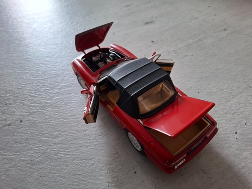 Alfa Romeo Spider, softtop nero, 1966, rosso, 1:18, Jouef Evolution - Foto 14 di 17