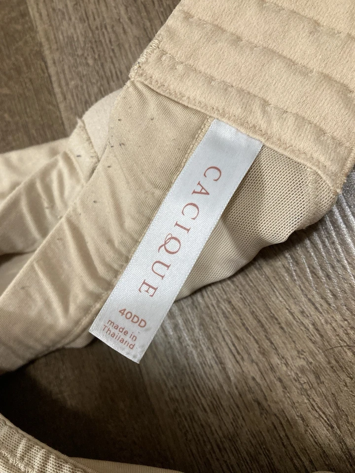 Cacique Women's Lightly Lined No Wire Beige Size 40DD - Image 4 of 4