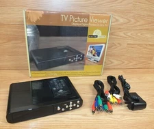 Digital Decor (056 13 0214) TV Picture Viewer Displays Digital Photos On Any TV