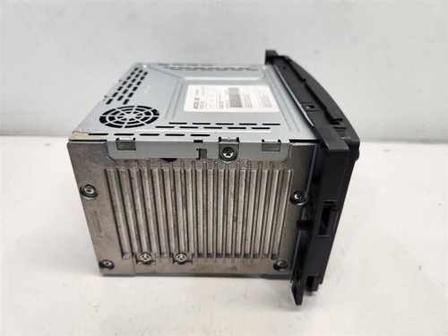 2006-07 Saturn Vue Radio Receiver AM-FM-CD (Option Code U1C) PN: 15850680 - Picture 9 of 12