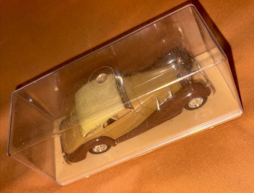 1938 Mercedes 540 K. 1/43 Diecast Solido Car Model France. - Picture 9 of 24