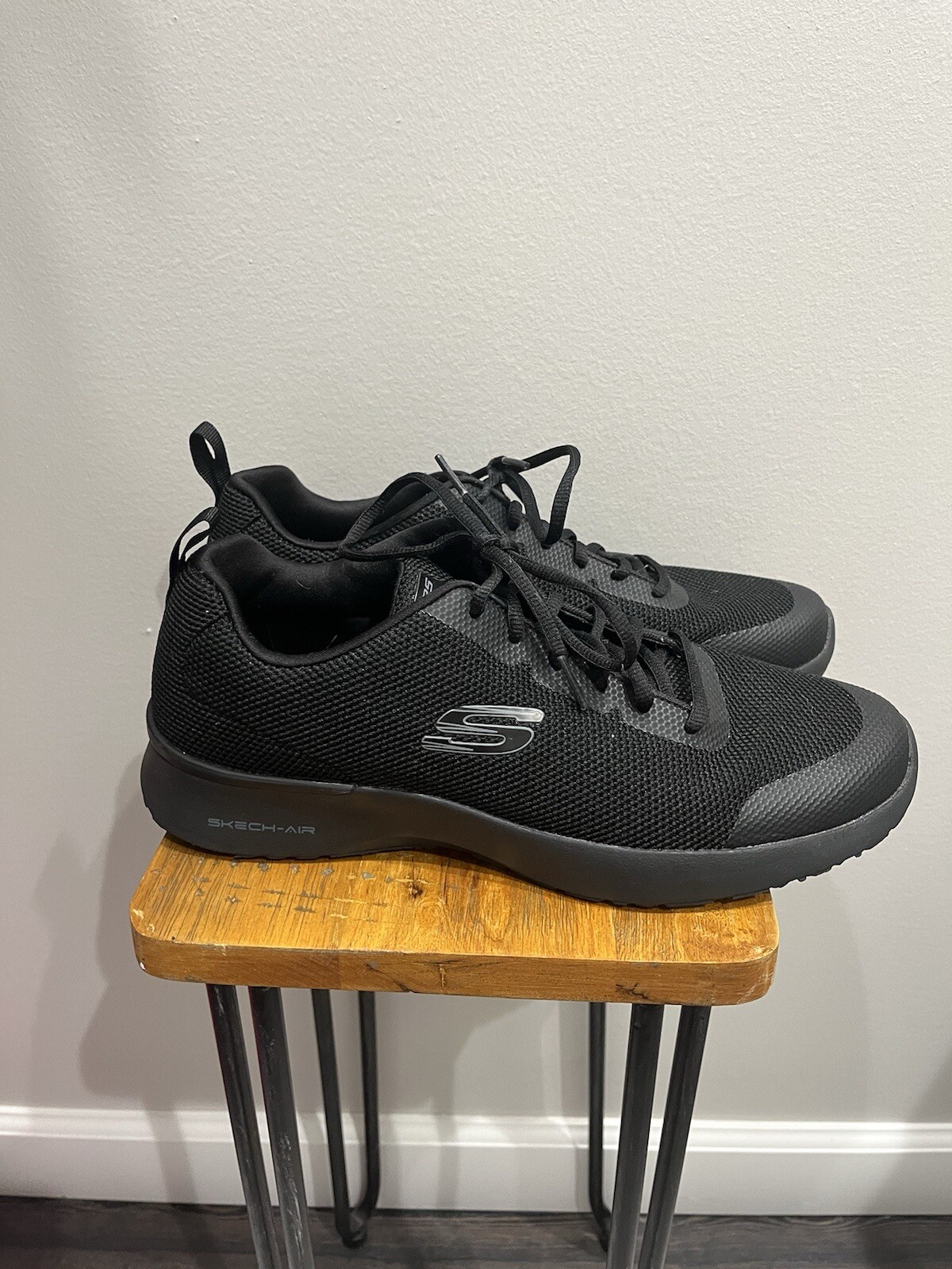 Skechers Skech-Air Lace Up Memory Foam Trainer DYNAMIGHT WINLY mens 11