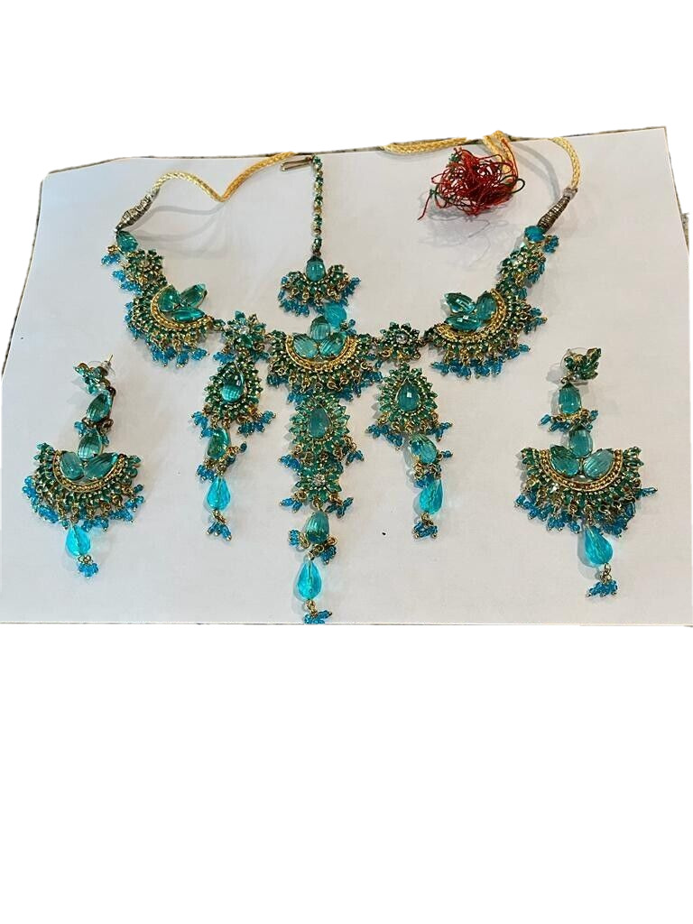 Bollywood Style Necklace Earrings - image 3