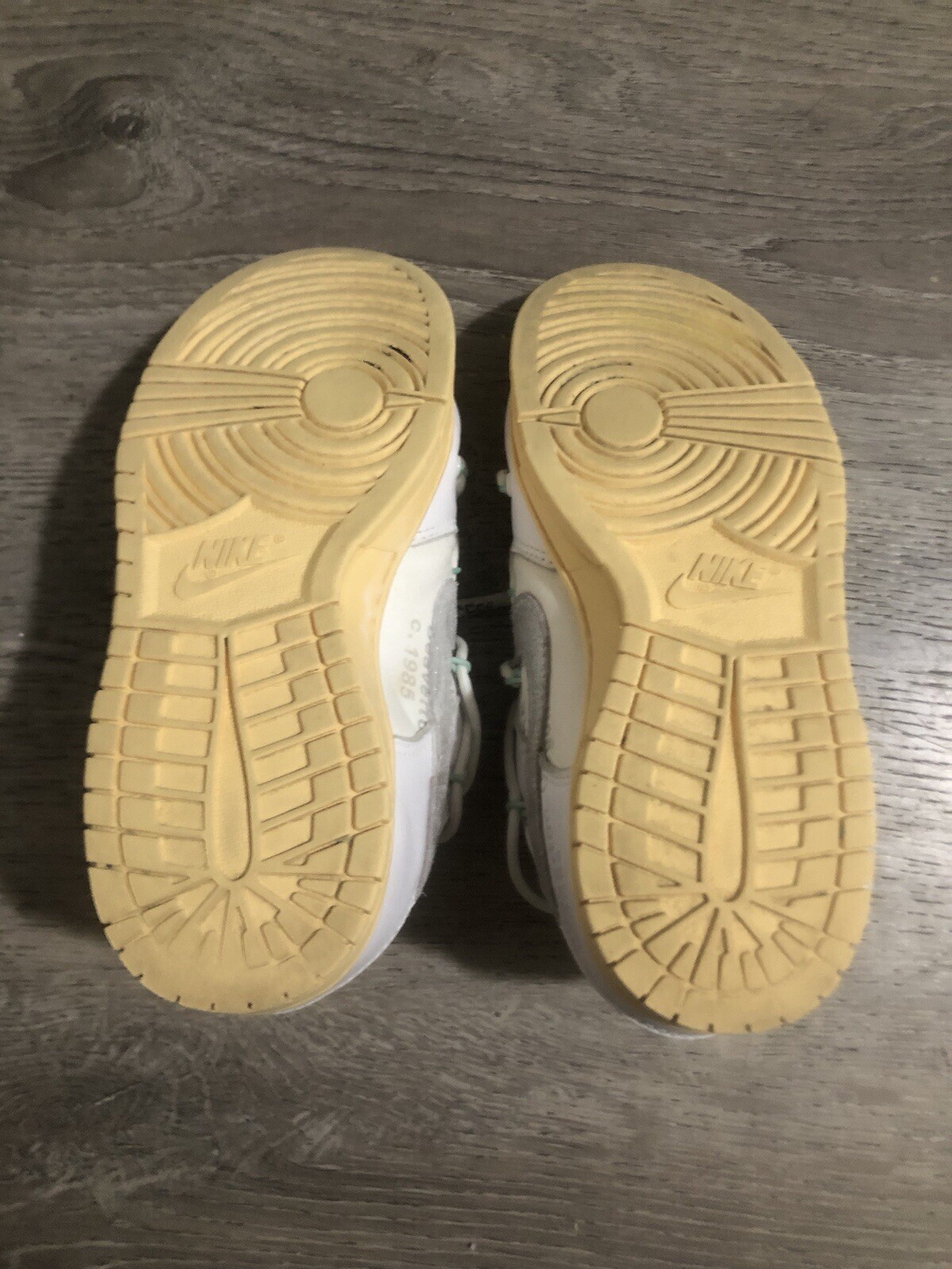 OFF WHITE X NIKE Taglia 5 Nike Off White x Dunk Low Lotto 01 di 50