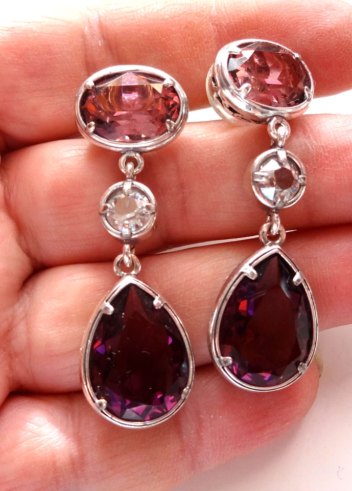 Pendientes Brighton Post lágrima rosa y borgoña brillantes cristales de Swarovski Foto 4 de 4