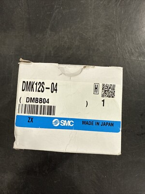 SMC DMK12S-04 Multi Connector w/ One Touch Fittings 4mm Tube *NEW*