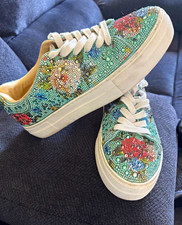 Betsey Johnson Sidny Platforms Green Rhinestone Floral Low Top Lace-Up Sneakers