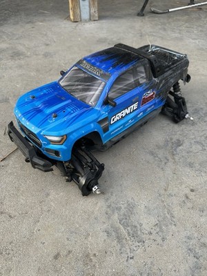 ARRMA Granite 4x4 roller slider chassis W/body CLEAN