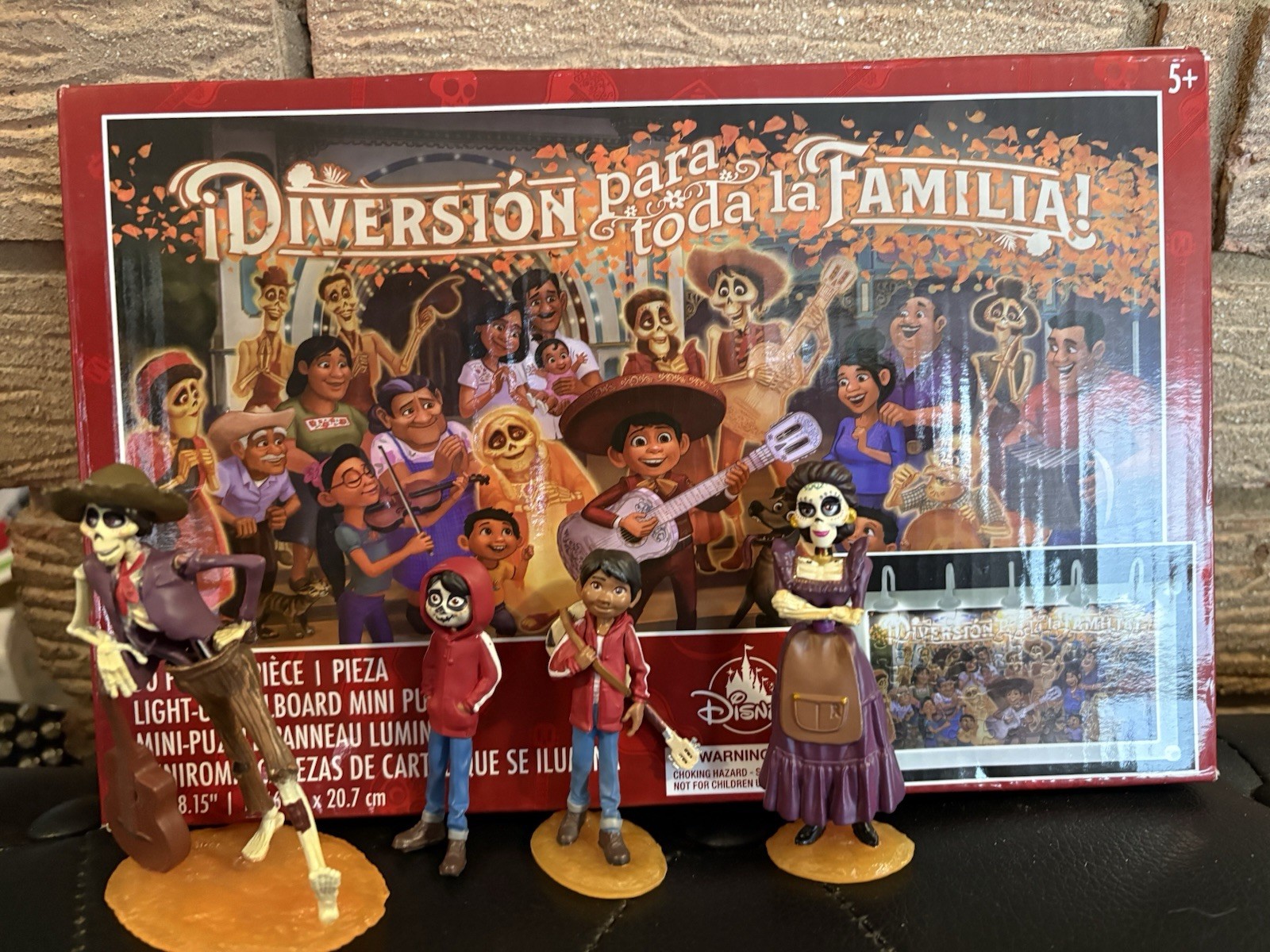 Disney Coco Figure And Light Up Puzzle Bundle