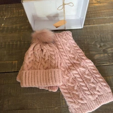 Women's Soft Warm Thick Cable Knitted Hat And Scarf 
