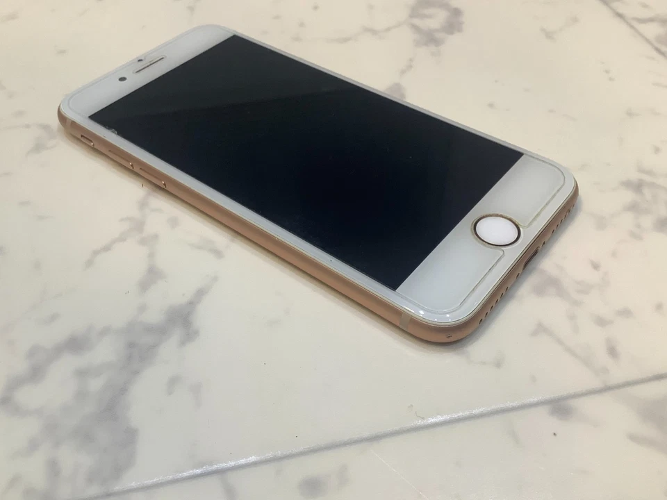 Apple iPhone 8 256GB Gold Unlocked Excellent Condition No Marks - Image 3 of 4