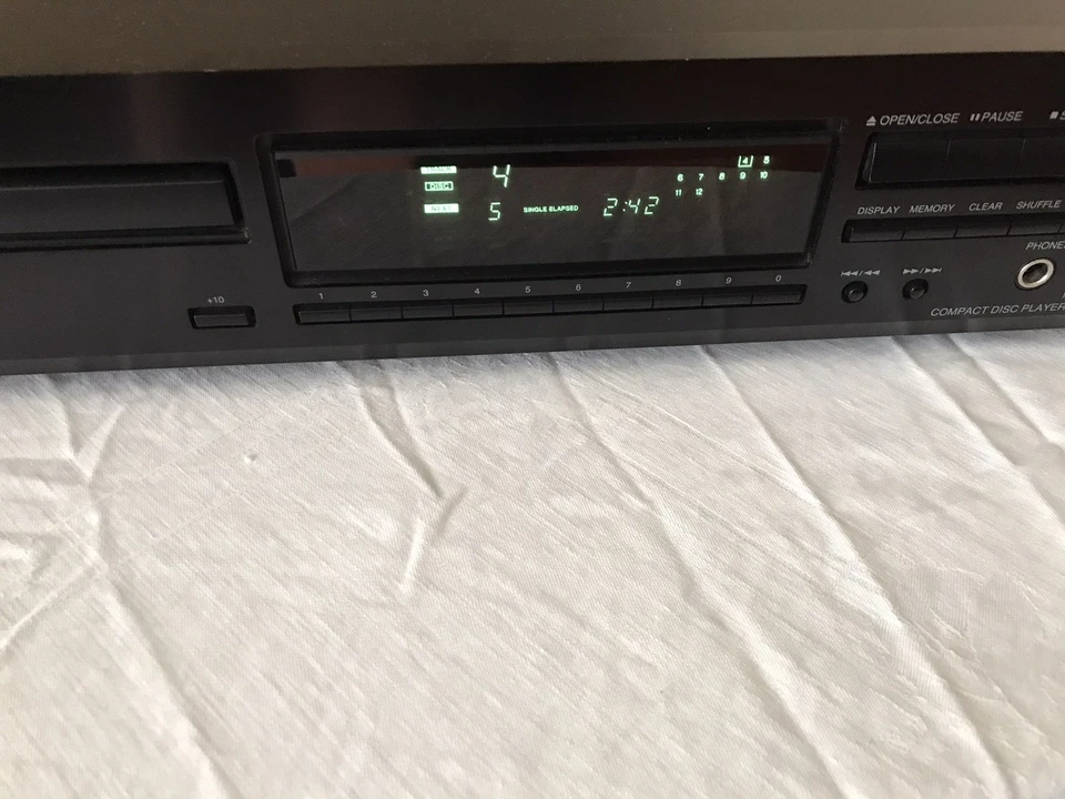 Onkyo DX-7211  CD Player mit Original Fernbedienung Top - Bild 4 von 4