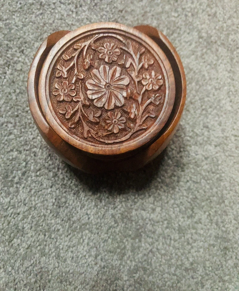 6 posavasos de madera vintage madera de teca hechos a mano flores talladas hechas en la India Foto 4 de 4