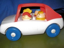 Vintage Little Tikes Toddle Tots Family Car Vehicle w/ 4 People Figures USA Made