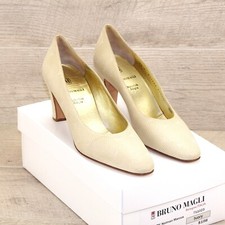 * NIB * $198 BRUNO MAGLI Neiman Marcus 9 Narrow Ivory * new Cedar Trees Bags