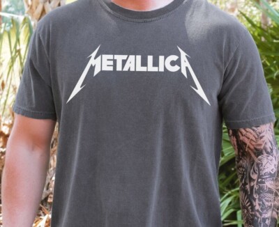 Metallica T-Shirt Heavy Metal Rock Band on Vintage Blak Comfort Colors 1717  Tee