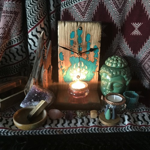 Clock Native American Brother Wolf Tribal Hand Crafted With Shelf Wall Or Desk - Picture 6 of 10