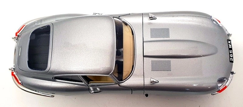Литая модель купе Jaguar E 3038 - 1961 Burago масштаб 1:18 - серебристая - Изображение 4 из 4