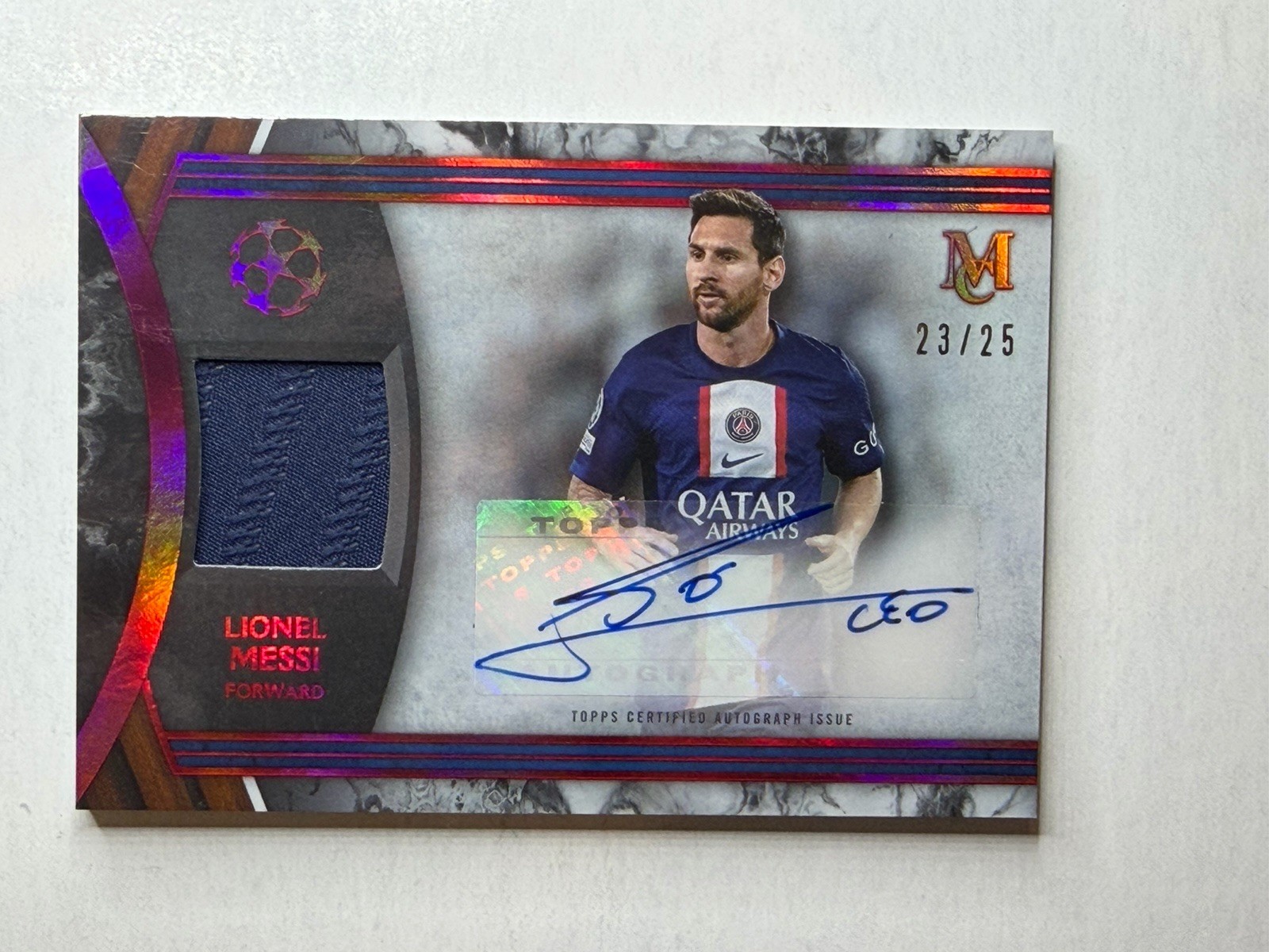 2022-23 Topps Museum Collection UCL Lionel Messi Auto Relic /25 view 3