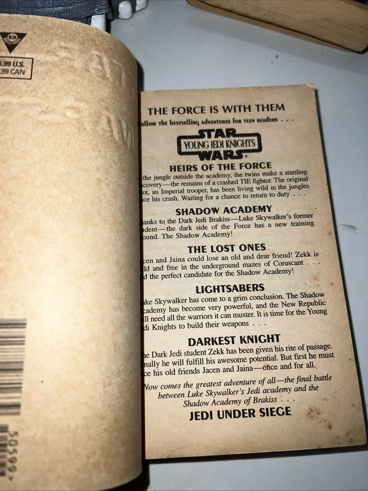 Star Wars: Young Jedi Knights - Jedi Under Siege (Legends, Boulevard Books,1996) Foto 3 de 4