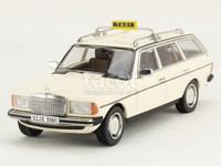 Mercedes 200T/S123 Taxi 1982 IXO 1/43 MaßStab 1:43