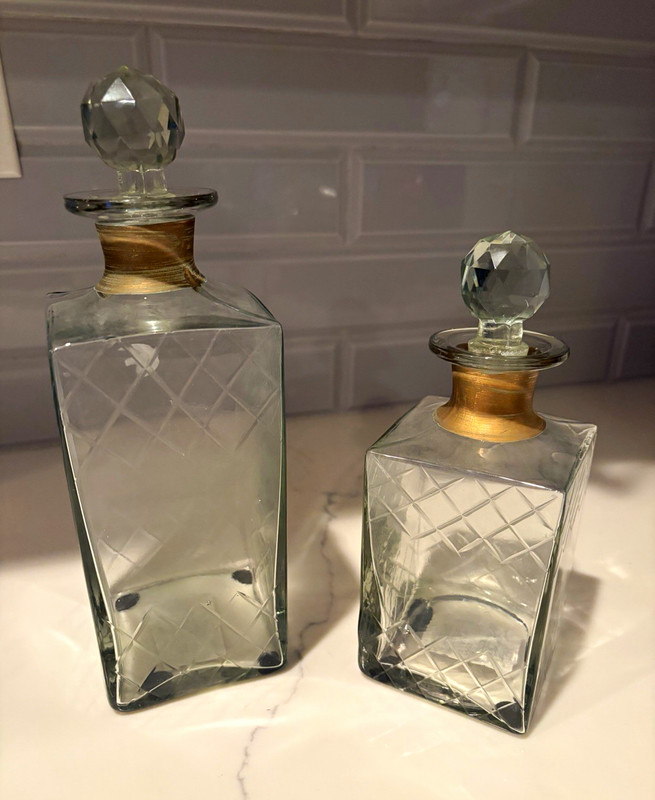 2pc Clear Glass Decanter Set, Gold Neck, 2 Decanters w/ Faceted Stopper Lids