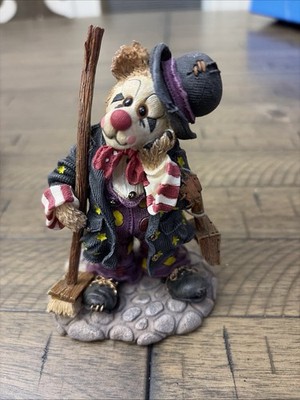 Boyds Bear Emmit Kleensweep Some Jobs Are Tougher (#227739, 2E/3555)